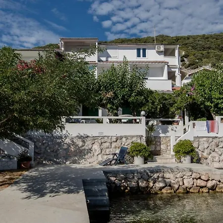 In With Sea View, Terrace, Air Conditioning, Wifi 4551-3 Supetarska Draga