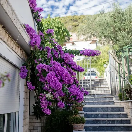 Apartmán In With Sea View, Terrace, Air Conditioning, Wifi 4551-3 Supetarska Draga