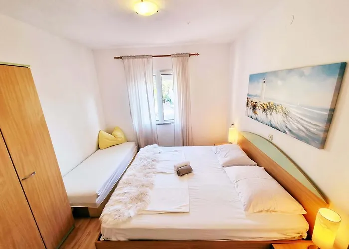 In With Sea View, Terrace, Air Conditioning, Wifi 4551-3 アパート スペタルスカ・ドラガ
