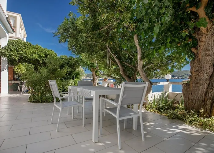 In With Sea View, Terrace, Air Conditioning, Wifi 4551-3 * スペタルスカ・ドラガ